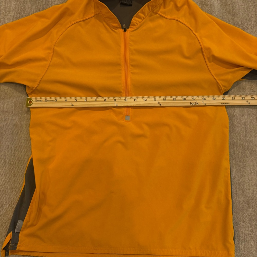 Nike Dri Fit Mens Athletic Running Cycling Shirt Size M Orange Gray Short Sleeve - Picture 3 of 8